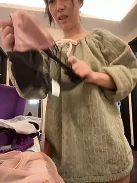 Snapshot of yourkeer chatting on December 2025 08:34:01 AM yourkeer online show from December 2025 08:34:01 AM