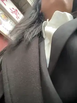 Snapshot of yourkeer chatting on December 2025 09:04:02 AM yourkeer online show from December 2025 09:04:02 AM