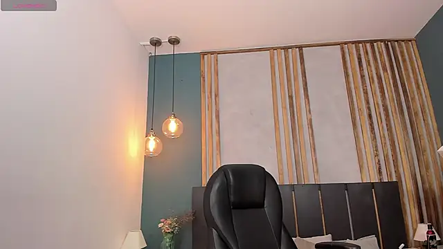 Snapshot of Ana_coral chatting on October 2025 04:22:01 AM Ana coral online show from October 2025 04:22:01 AM