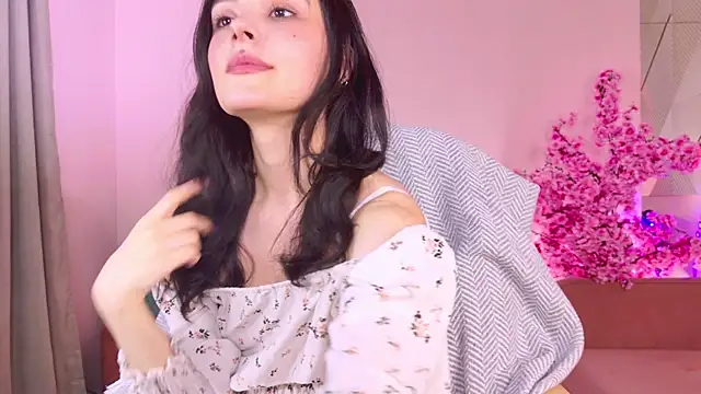 ElizabethMilller  online show from May 2026 03:28:01 PM