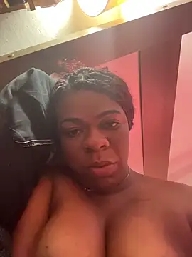 Priihmedeiros online show from February 2026 01:14:01 PM