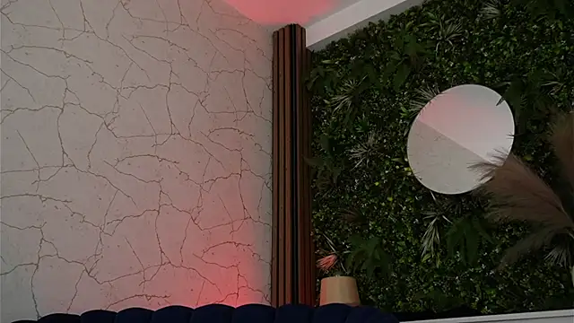 sisi von dee online show from June 2026 07:37:01 PM