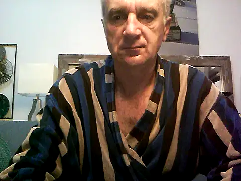 Snapshot of Vintermelon2 chatting on October 2025 05:38:01 AM Vintermelon2 online show from October 2025 05:38:01 AM