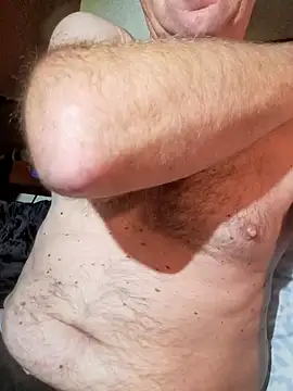 Snapshot of Vintermelon2 chatting on October 2025 10:09:01 PM Vintermelon2 online show from October 2025 10:09:01 PM