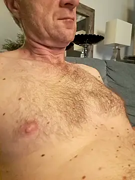 Snapshot of Vintermelon2 chatting on October 2025 11:26:02 PM Vintermelon2 online show from October 2025 11:26:02 PM