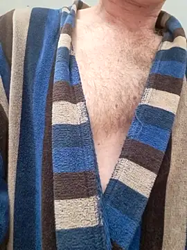 Snapshot of Vintermelon2 chatting on November 2025 08:23:02 AM Vintermelon2 online show from November 2025 08:23:02 AM