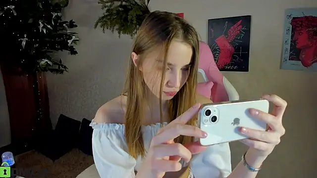 L1na Reeds online show from December 2025 12:40:01 AM