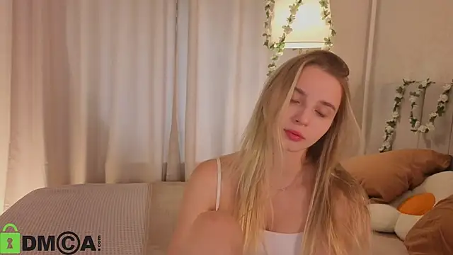 L1na Reeds online show from June 2026 01:06:02 AM