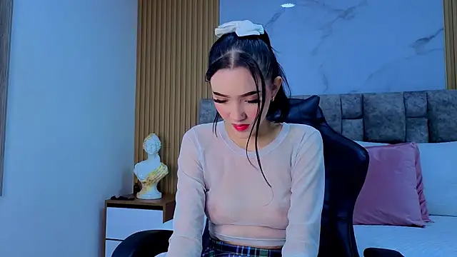 Snapshot of angel__kiss chatting on November 2025 11:43:02 AM angel kiss online show from November 2025 11:43:02 AM