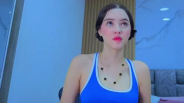 Snapshot of angel__kiss chatting on November 2025 11:32:01 AM angel kiss online show from November 2025 11:32:01 AM