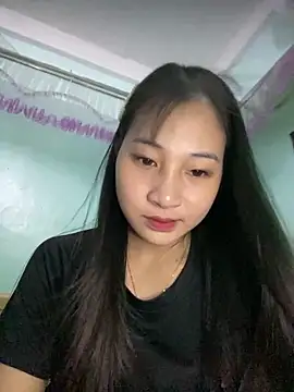Snapshot of banlinh004 chatting on October 2025 06:00:02 AM banlinh004 online show from October 2025 06:00:02 AM