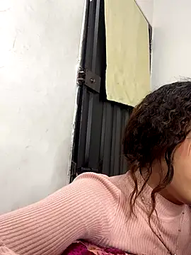 Snapshot of Azza__Slimene chatting on October 2025 04:24:02 PM Azza Slimene online show from October 2025 04:24:02 PM