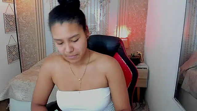 AriaVega online show from May 2026 12:43:01 PM