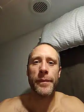 Snapshot of mcxxx87 chatting on October 2025 08:31:02 AM mcxxx87 online show from October 2025 08:31:02 AM