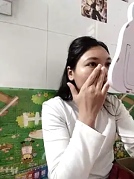 Snapshot of Mit-thi123 chatting on December 2025 06:52:01 AM Mit-thi123 online show from December 2025 06:52:01 AM