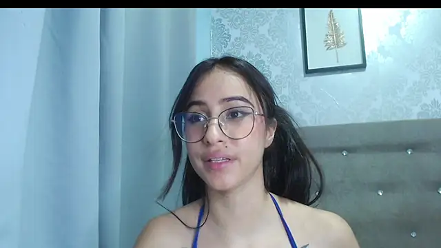 Alana Martinez  online show from May 2026 03:22:01 AM