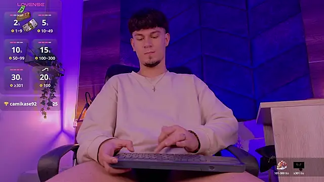 Snapshot of LiamThunder05_ chatting on November 2025 03:05:02 AM LiamThunder05 online show from November 2025 03:05:02 AM