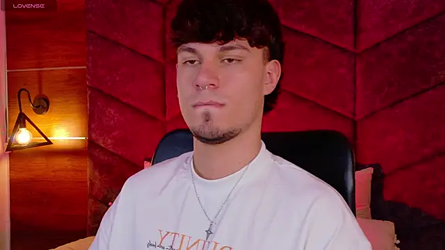 Snapshot of LiamThunder05_ chatting on November 2025 03:20:02 AM LiamThunder05 online show from November 2025 03:20:02 AM