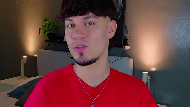 Snapshot of LiamThunder05_ chatting on December 2025 01:27:01 PM LiamThunder05 online show from December 2025 01:27:01 PM