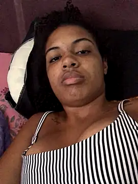 Snapshot of Lorennapires chatting on October 2025 09:17:04 AM Lorennapires online show from October 2025 09:17:04 AM