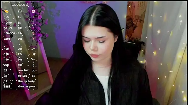 Mona Esty online show from May 2026 12:24:02 PM