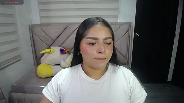 Snapshot of Dayan_v_ chatting on October 2025 07:47:01 PM Dayan v online show from October 2025 07:47:01 PM