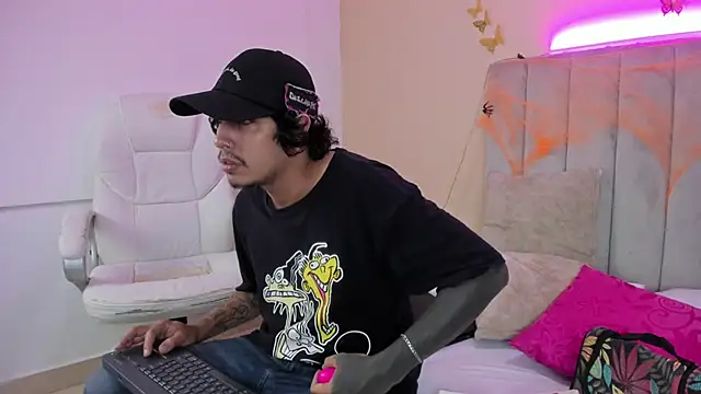 Kaoz 23  online show from October 2025 12:52:01 AM