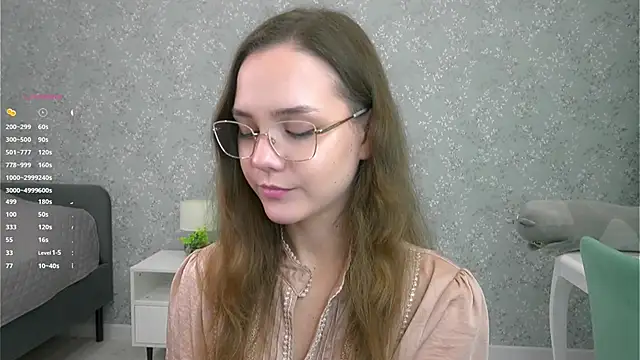 Snapshot of SweetSaraPie chatting on November 2025 07:24:02 PM SweetSaraPie online show from November 2025 07:24:02 PM