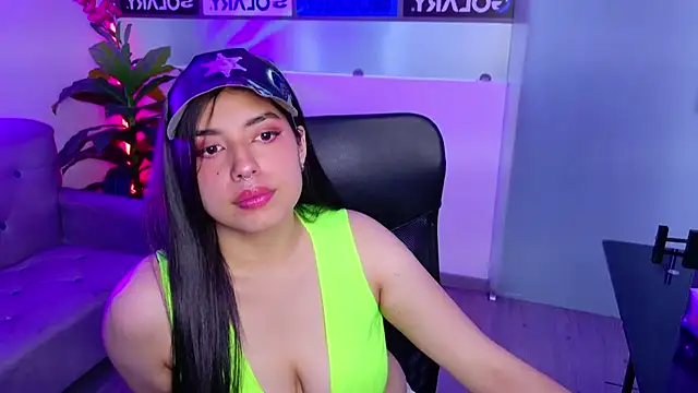 Snapshot of Violetta_Swett_ chatting on October 2025 01:56:02 PM Violetta Swett online show from October 2025 01:56:02 PM