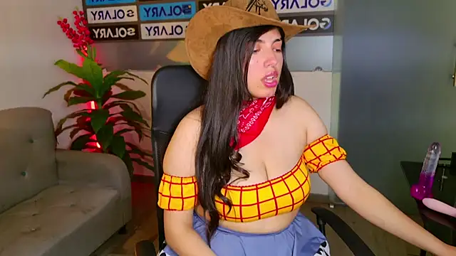 Snapshot of Violetta_Swett_ chatting on October 2025 02:17:02 PM Violetta Swett online show from October 2025 02:17:02 PM