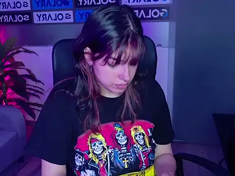 Snapshot of Violetta_Swett_ chatting on November 2025 01:21:02 PM Violetta Swett online show from November 2025 01:21:02 PM