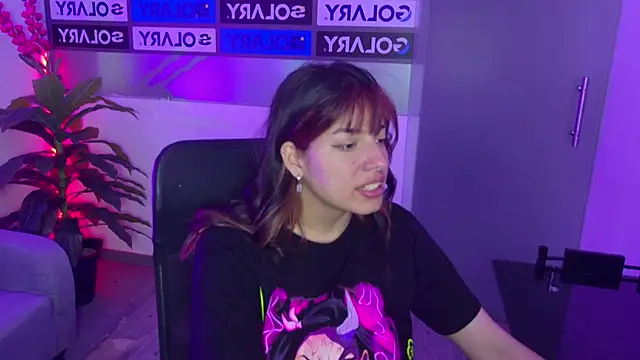 Snapshot of Violetta_Swett_ chatting on November 2025 02:54:01 PM Violetta Swett online show from November 2025 02:54:01 PM