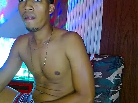 Snapshot of andreswj_bigcock23 chatting on October 2025 06:32:02 AM andreswj bigcock23 online show from October 2025 06:32:02 AM