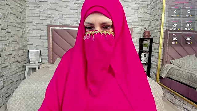 Snapshot of Aisha_Hadi chatting on October 2025 06:27:02 PM Aisha Hadi online show from October 2025 06:27:02 PM