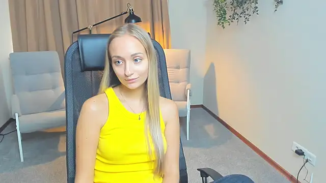 Snapshot of MikeDreese chatting on October 2025 11:33:02 AM MikeDreese online show from October 2025 11:33:02 AM