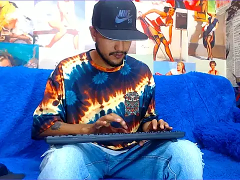 Snapshot of dazo_vnzl12 chatting on October 2025 01:34:02 PM dazo vnzl12 online show from October 2025 01:34:02 PM