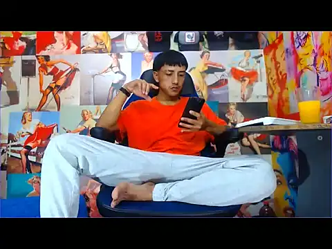 Snapshot of dazo_vnzl12 chatting on December 2025 02:42:01 AM dazo vnzl12 online show from December 2025 02:42:01 AM