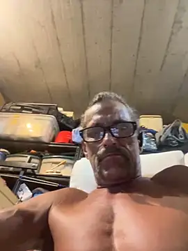 Snapshot of Tommy_Love23 chatting on October 2025 02:30:02 AM Tommy Love23 online show from October 2025 02:30:02 AM