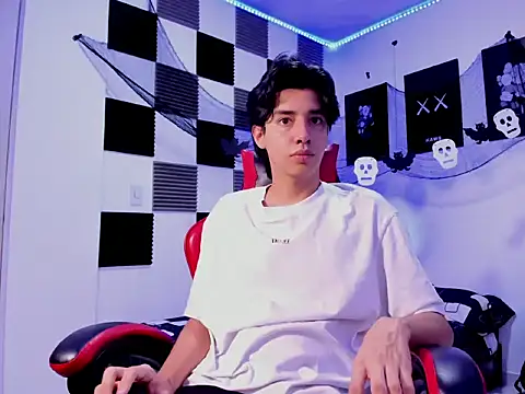 jeycobb online show from October 2025 12:04:02 PM