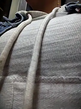 shannon kinne  online show from December 2025 03:02:01 AM