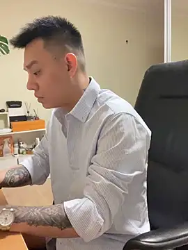 Snapshot of latava chatting on November 2025 03:23:01 PM latava online show from November 2025 03:23:01 PM