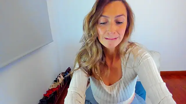 Velourmuse online show from June 2026 11:08:02 PM