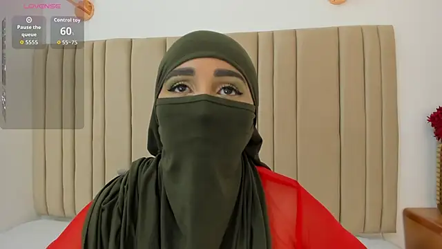  alishaa c online show from October 2025 03:40:02 AM