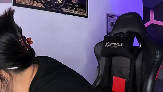 Nixielee  online show from October 2025 05:44:01 PM