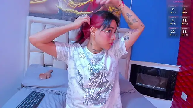 Nixielee  online show from October 2025 07:29:02 PM