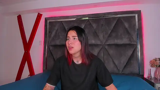 Nixielee  online show from October 2025 07:36:02 PM