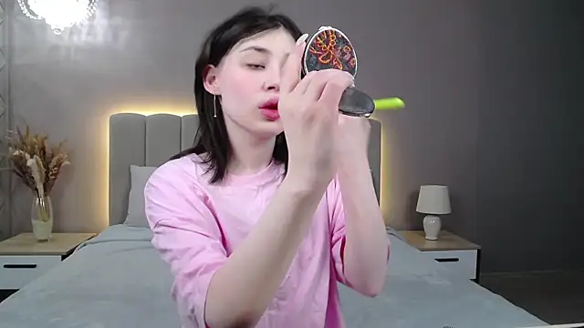 DianaMello online show from December 2025 06:31:01 AM