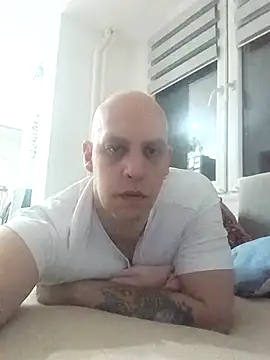 Kobradera1984 online show from March 2026 09:06:01 PM