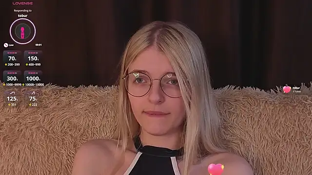 MonicaShiny online show from October 2025 06:41:01 PM