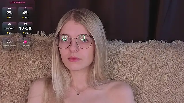 MonicaShiny online show from January 2026 07:48:01 PM